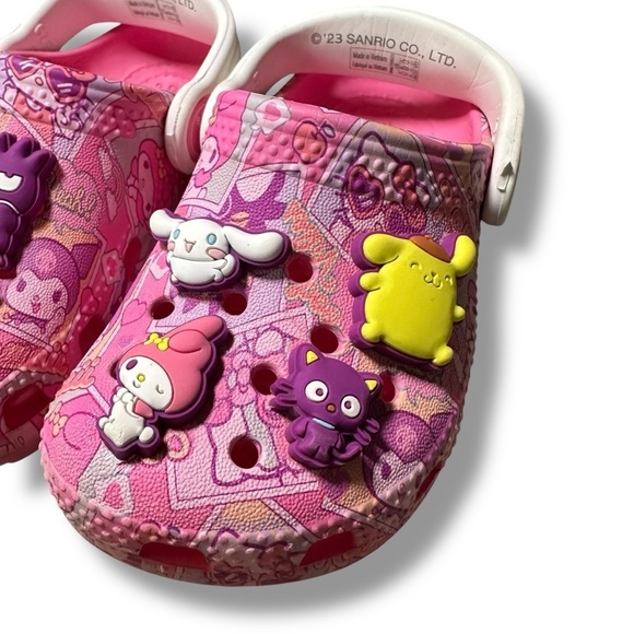 Hello Kitty Crocs Clog Pink Toddler Size 6 - Picture 2 of 10